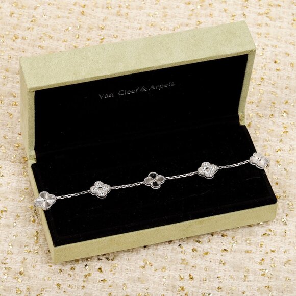 🍀🍀Van Cleef & Arpels bracelet🍀🍀 - Picture 1 of 7